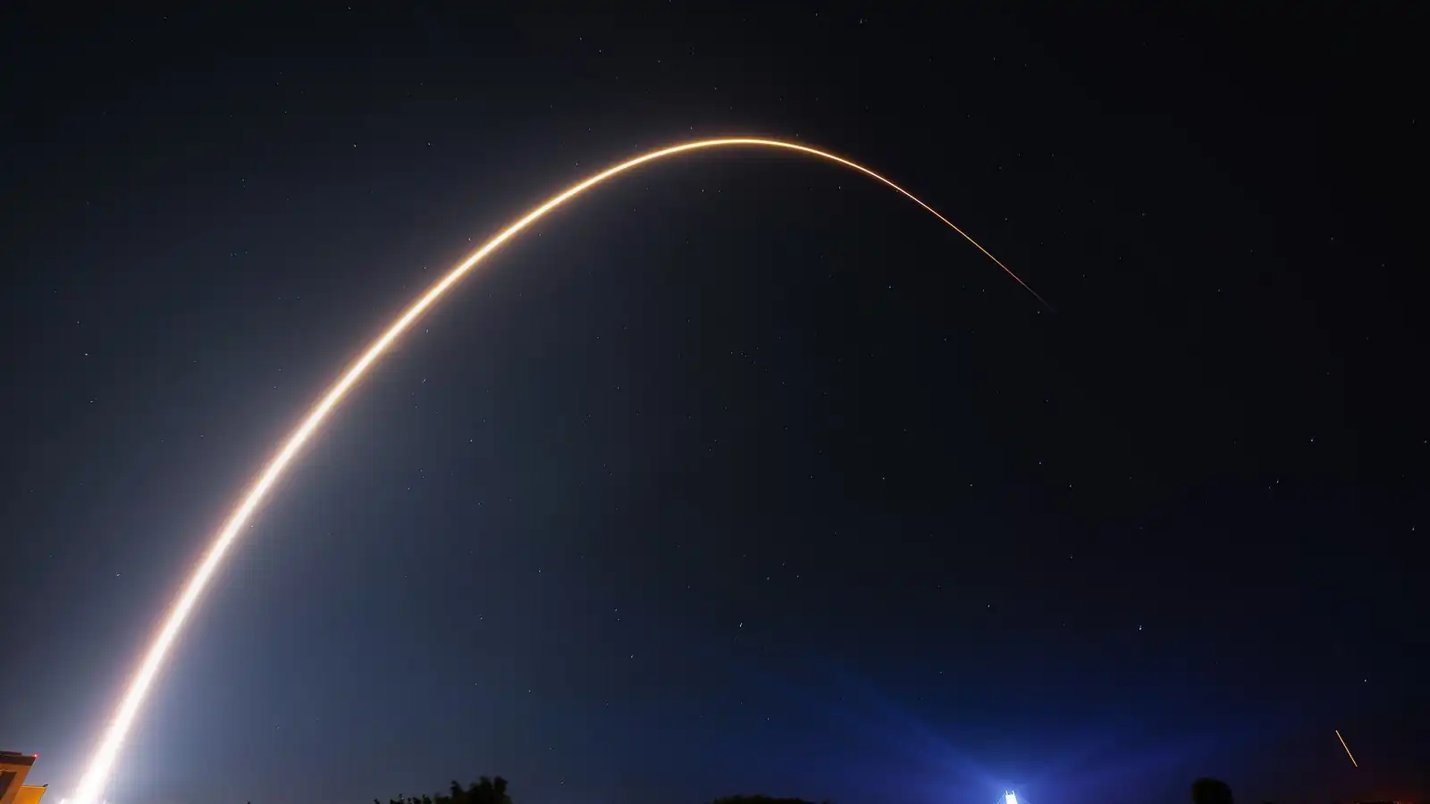 A Falcon 9 lifting off on a Starlink mission (file photo)